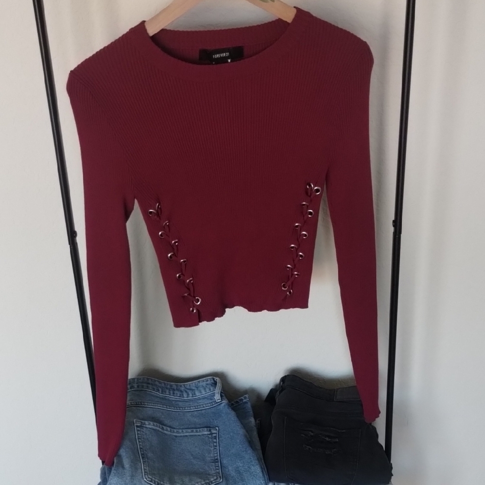 Forever 21 Grommet Lace-Up Cropped Long Sleeve Sweater Top